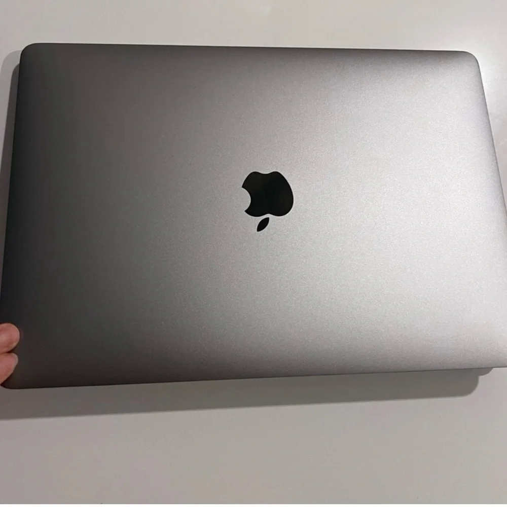 MacBook Pro 13 Inch 2017